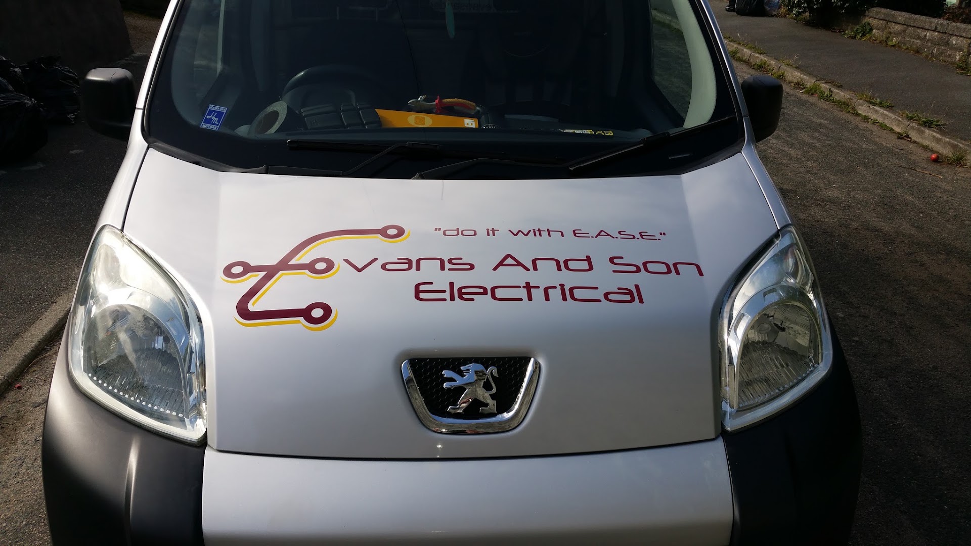 Evans And Son Electrical — Photos 3